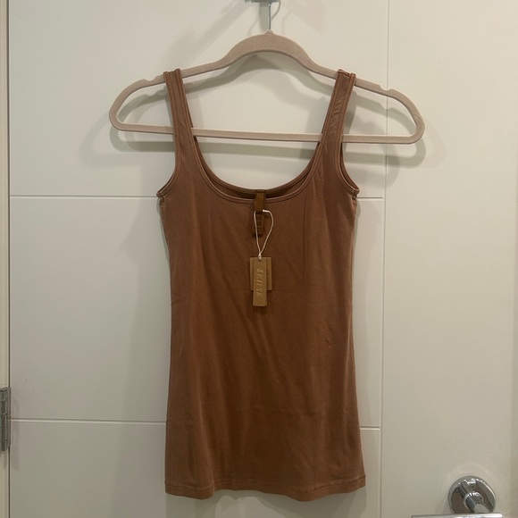 Skims scoop neck tank - Picture 5 of 7